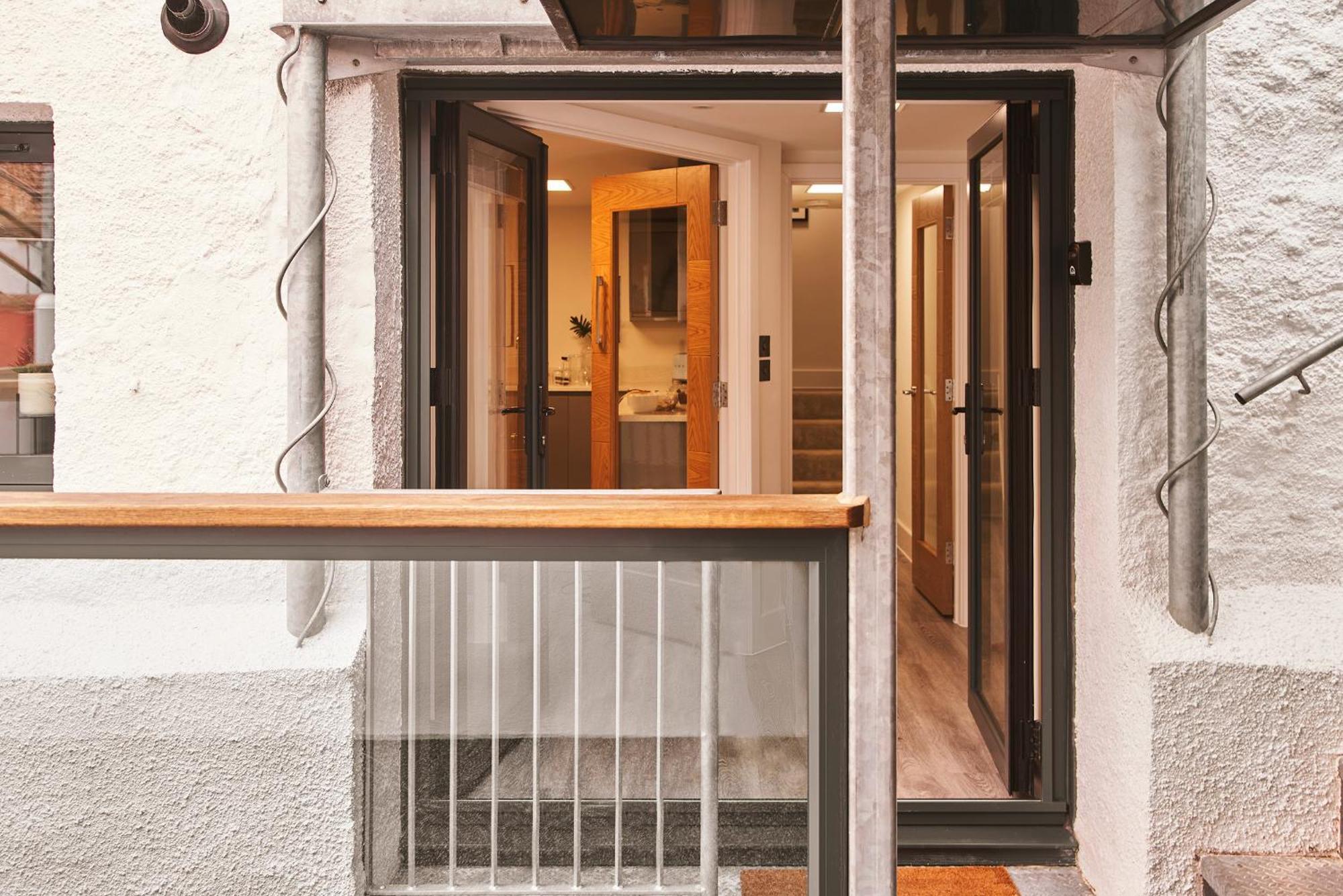 The Moorings - Stylish Duplex Apartment On Torquay Harbourside Ngoại thất bức ảnh