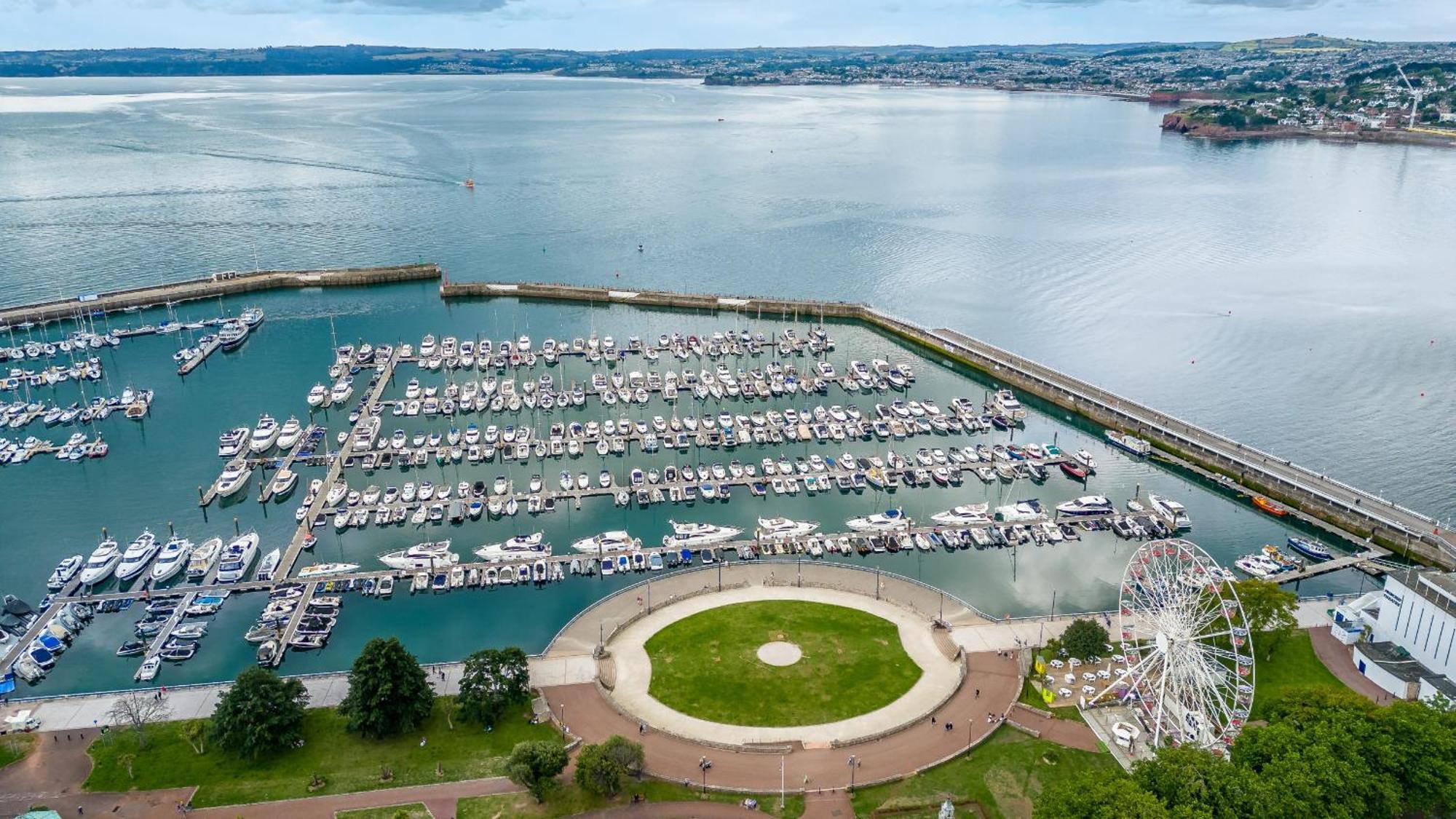 The Moorings - Stylish Duplex Apartment On Torquay Harbourside Ngoại thất bức ảnh